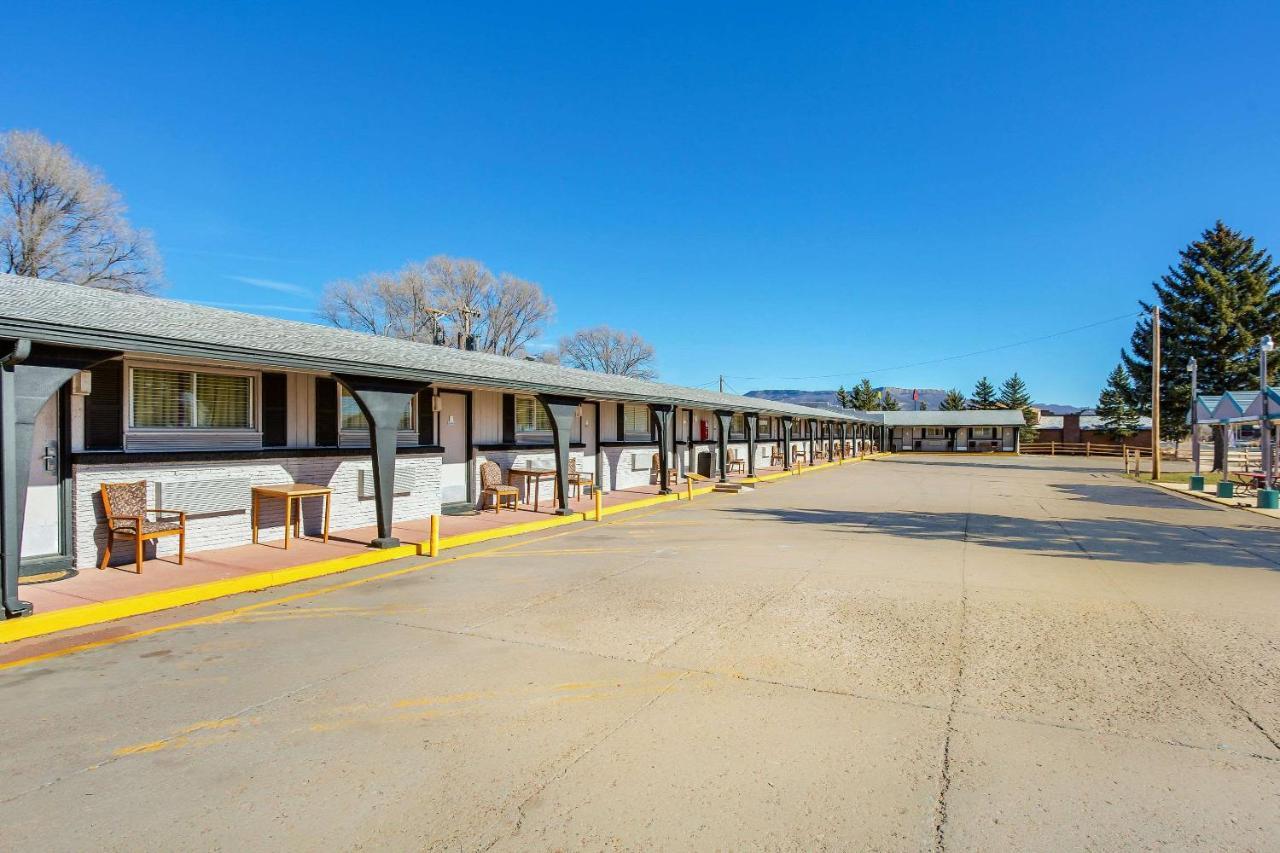 Rodeway Inn & Suites Raton Extérieur photo